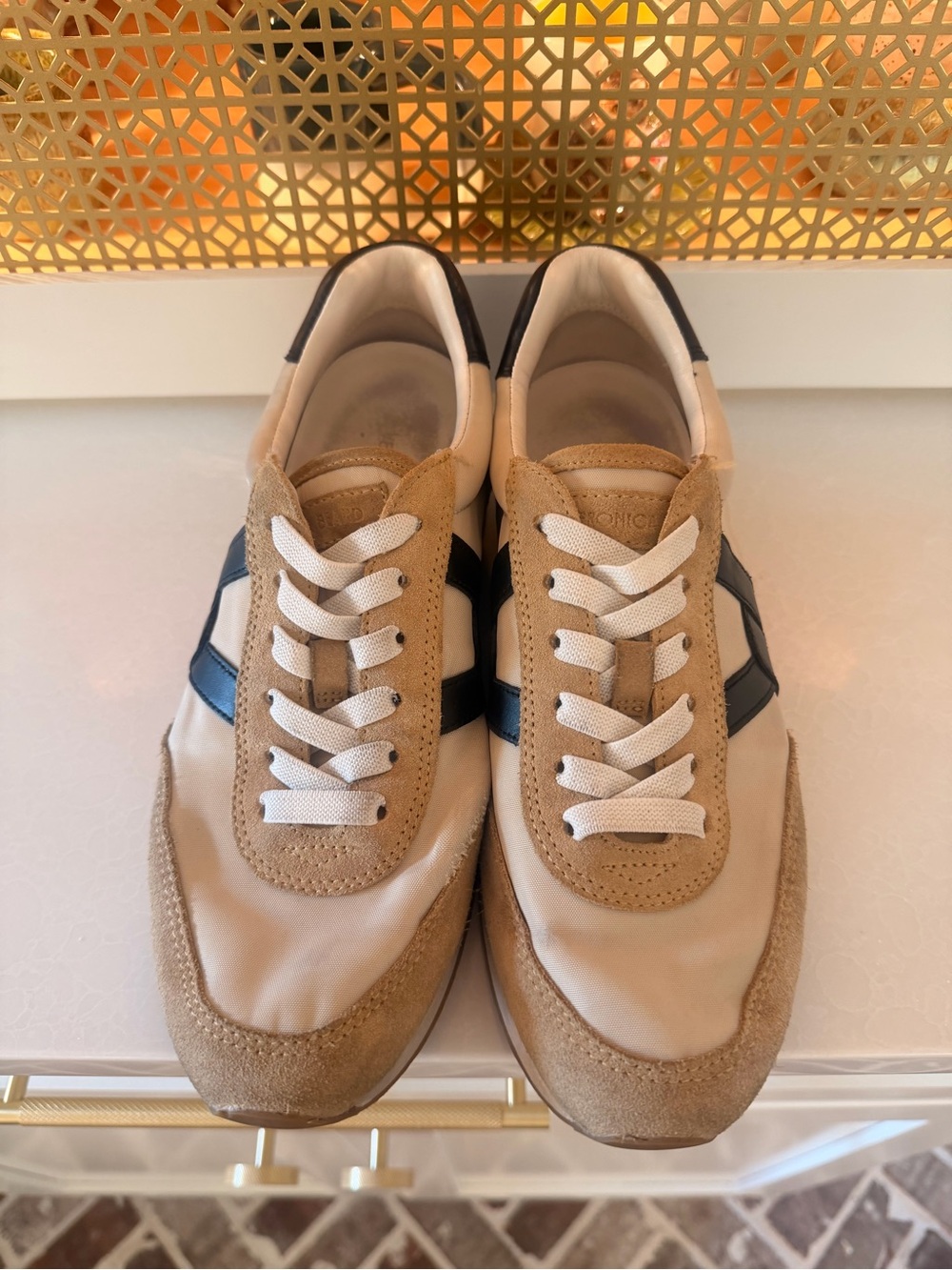 Veronica Beard Sneakers size 8 sneakers! Penrose sneakers - Picture 3 of 10